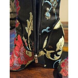 Vintage Floral Heels - Worn Sole, Unique Charm! Black w/ Pink Trim